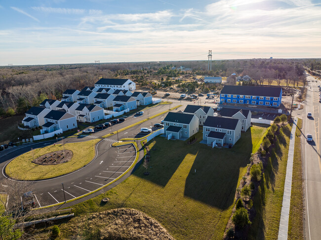 Building Photo - Carver Landing Rental