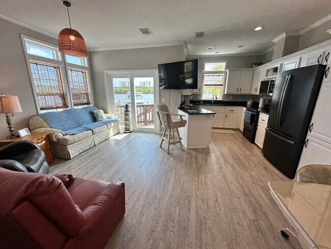 404 Nettles Blvd Unit SI ID1537518P