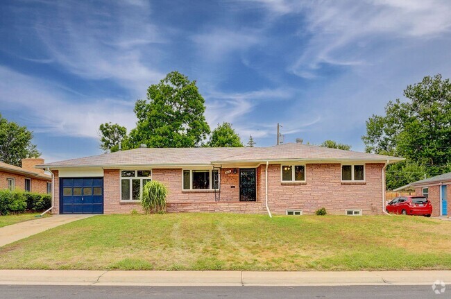 Building Photo - 4 bedroom, 3 bath home in Broomfield