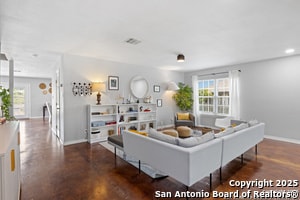 Photo - 7314 Raintree Forest