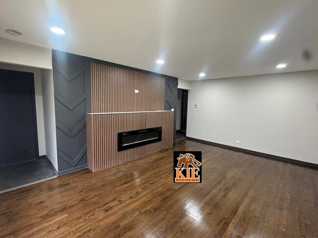 Photo - 14527 Irving Ave