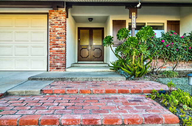 Front Entry - 33161 Ocean Hill Dr Casa