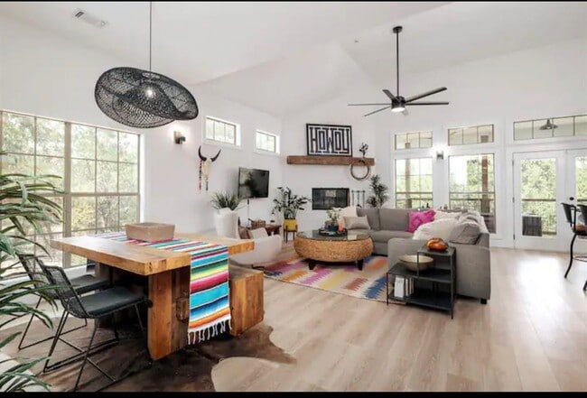 Building Photo - 506 Beauchamp Rd