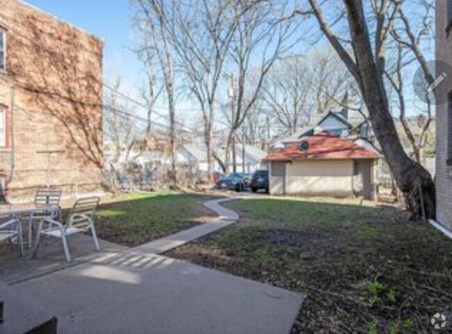Building Photo - 715 Grand Ave Unit 1 Rental