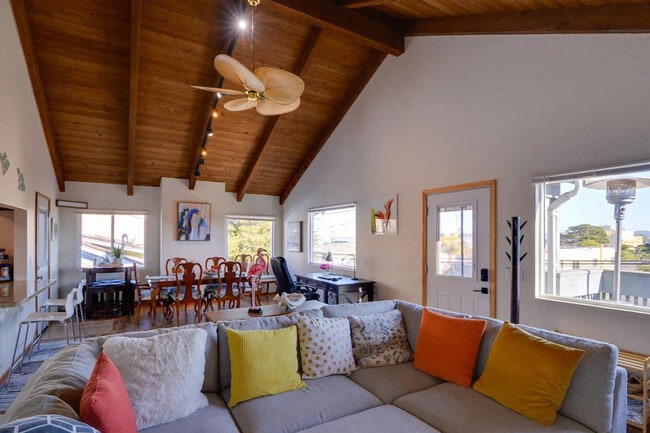 Building Photo - 434 Larkin St Unit ID1385788P