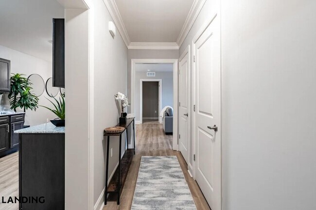 305 Laredo Dr Unit 10-202