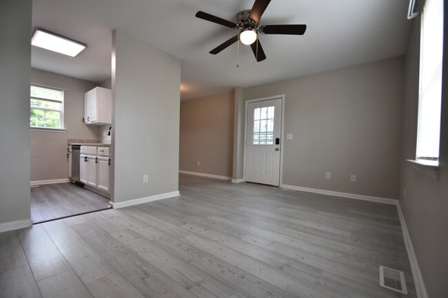 Photo - 614 N Highland Park Ave