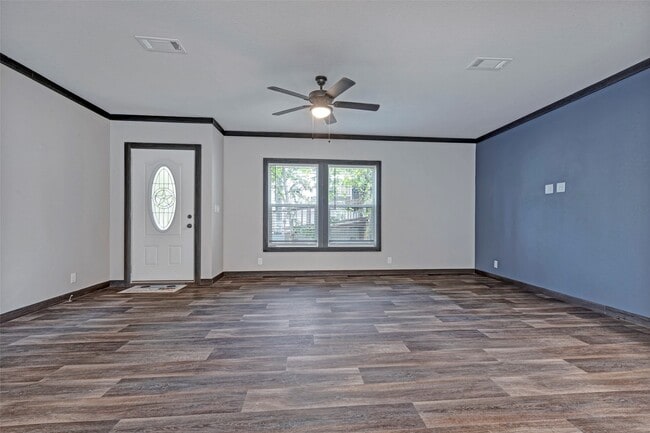 Photo - 13110 Lake Villa Dr