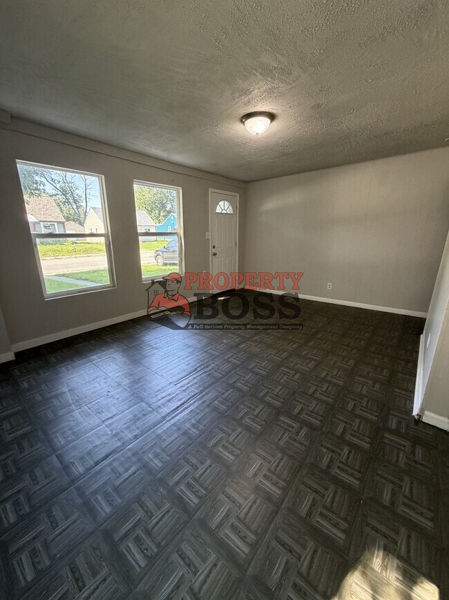Photo - 4520 E 10th Ave