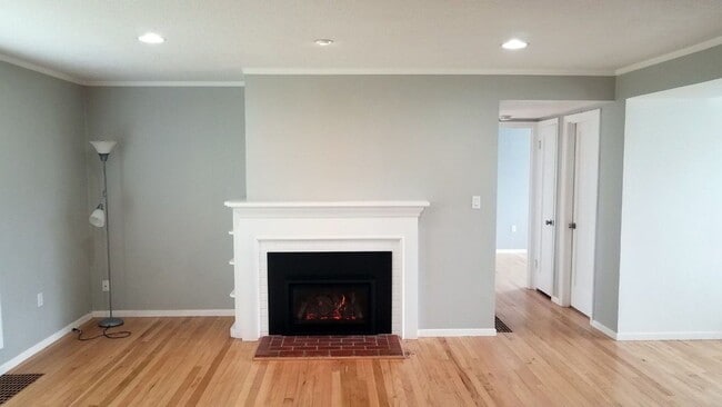 Photo - Bittersweet memories, Full Beautiful Remodel Highly Desired Lincoln Neighborhood