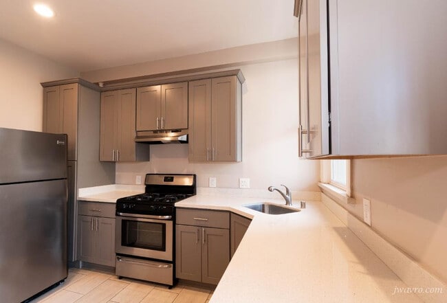 Photo - 2268 Bryant St