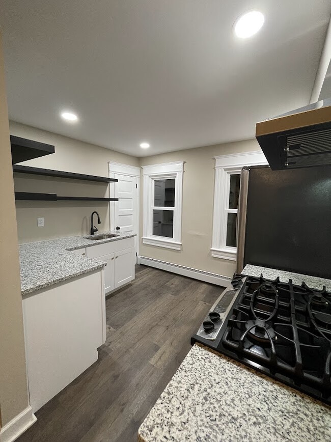 Photo - 40 John St Unit 40 John St - 2nd Fl