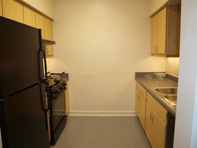 Photo - Claiborne Square Senior Apartments