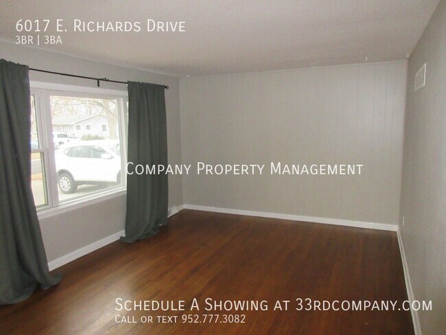 Amazing Ranch Home with Fenced Yard! - Amazing Ranch Home with Fenced Yard!