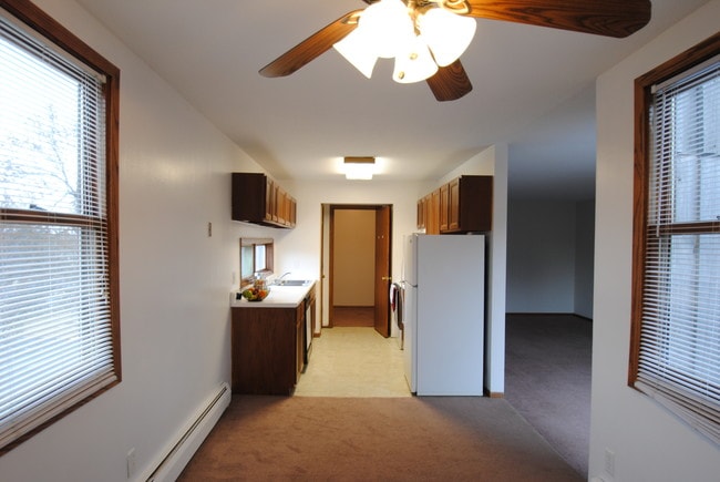 Photo - Lynwood Pointe