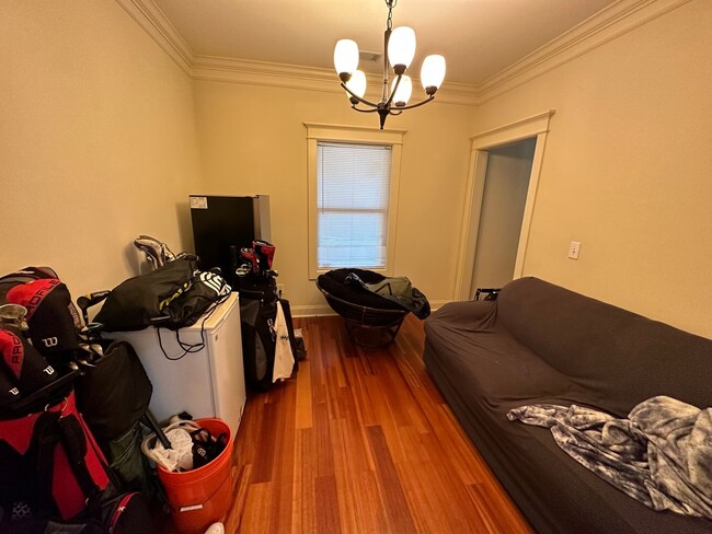 Photo - Three Bedroom Near Downtown
