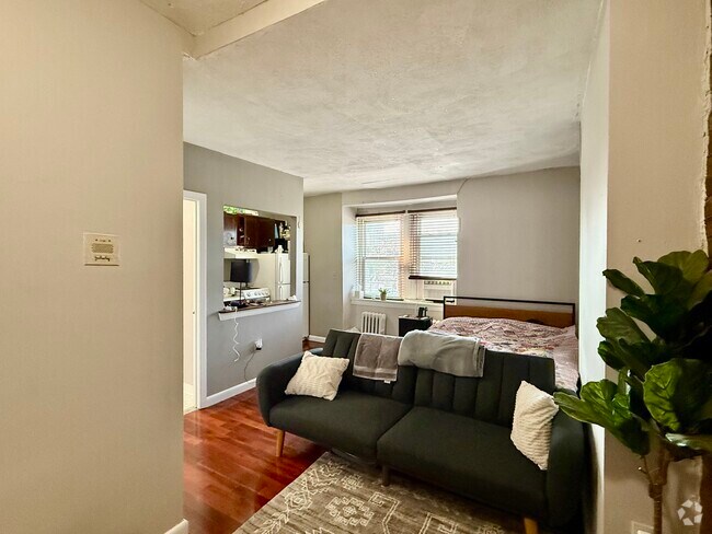 Building Photo - 84 Chandler St Unit 4 Rental