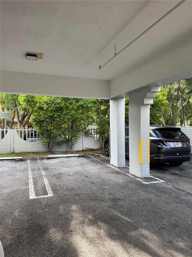 Photo - 1010 NW 11th St Unidad 406