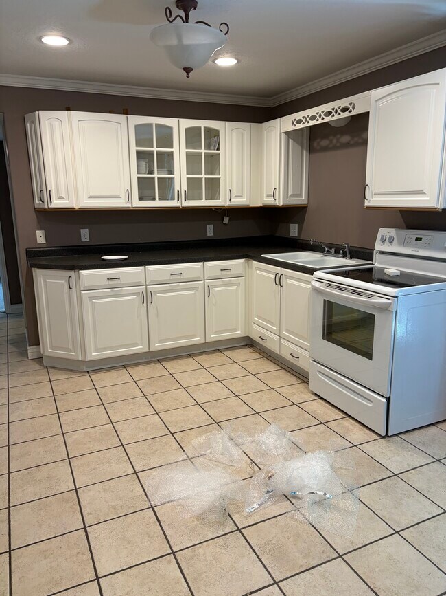 7918 S Desert Ridge Cv Unit Apartment