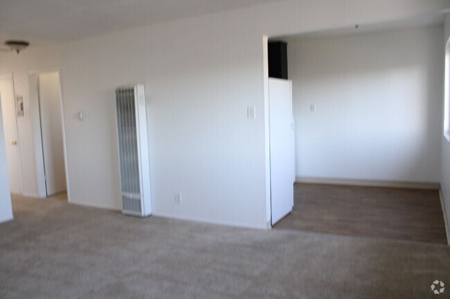 Building Photo - 2515 Manchester Ave Unit #4 Rental