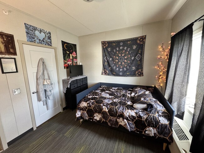 Photo - 458 N Creek Dr Unit 212