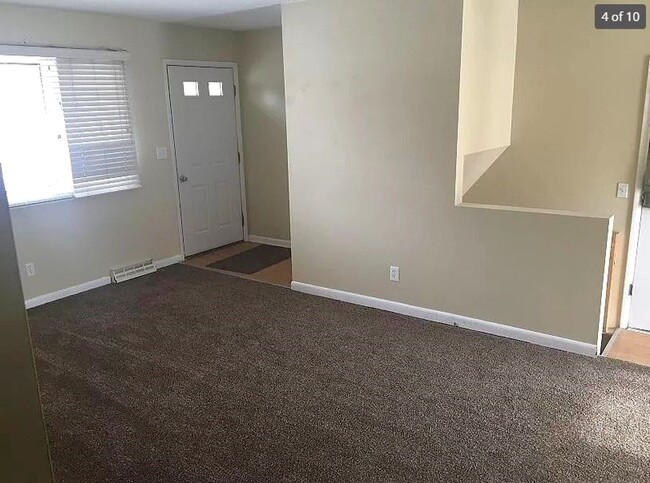 Photo - Charming 3 Bedroom Home in Iowa City!