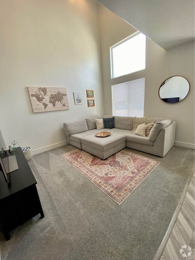 Building Photo - North Point Townhome