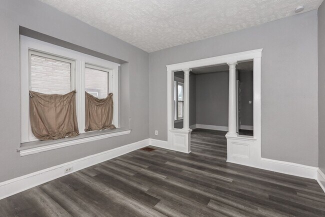 Photo - 2307 Garden Ave Unit 2307 GARDEN AVE Down