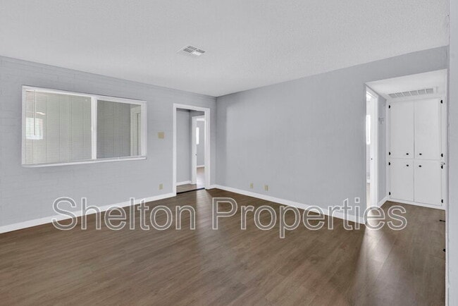 Photo - 6022 S 3rd St Unidad Apt 2