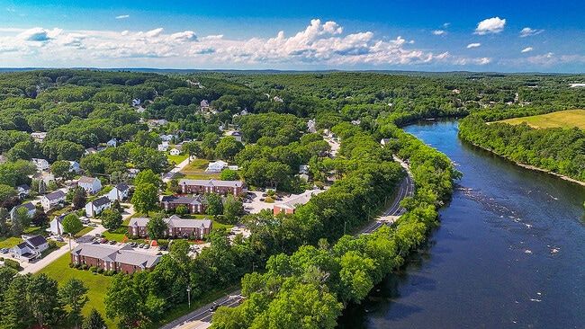 Photo - Churchill Court