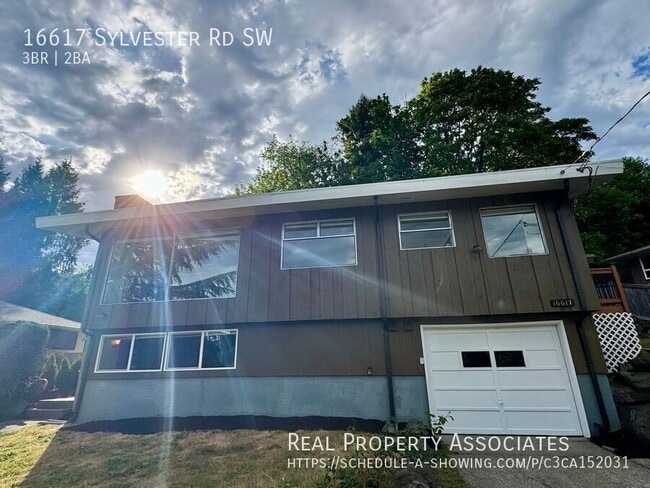 Photo - 16617 Sylvester Rd SW
