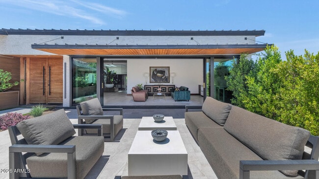 Photo - 5812 N 44th Pl