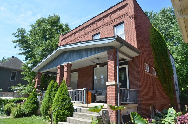 Building Photo - 1047 Harrison Ave