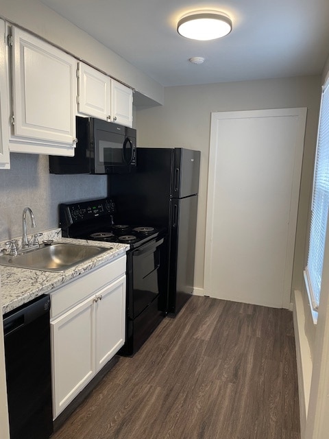 Photo - 1320 Yakel St