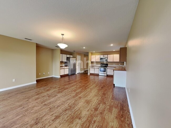 Photo - 15601 Sarcee Ct