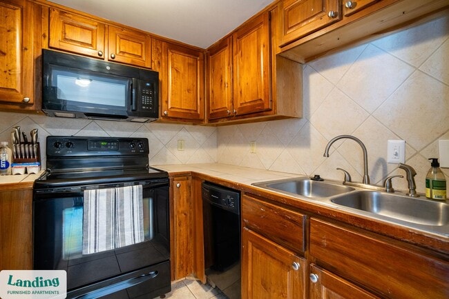 Photo - 1925 N 3rd St Unidad 214.1405977