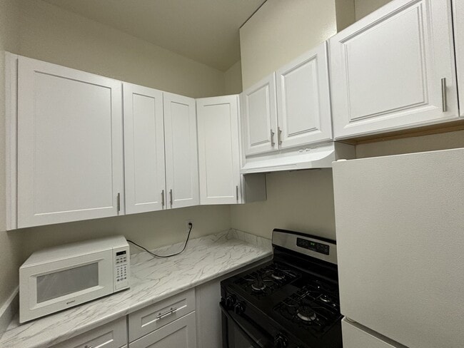 Photo - 1133 N Ardmore Ave