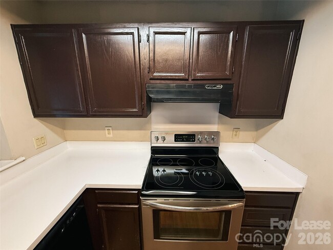 Photo - 2802 Iron Gate Ln