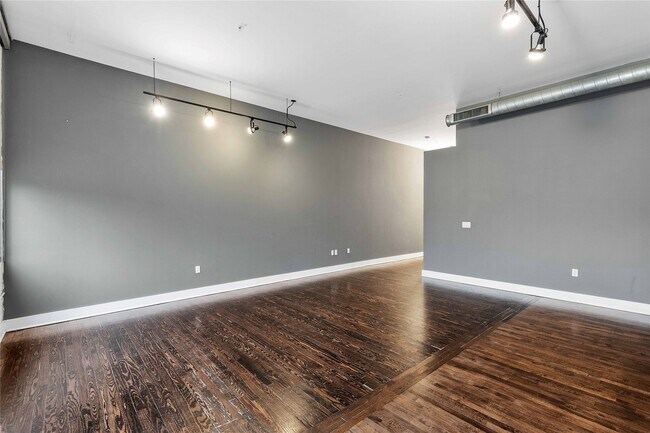 Photo - 1312 Live Oak St Unit 215