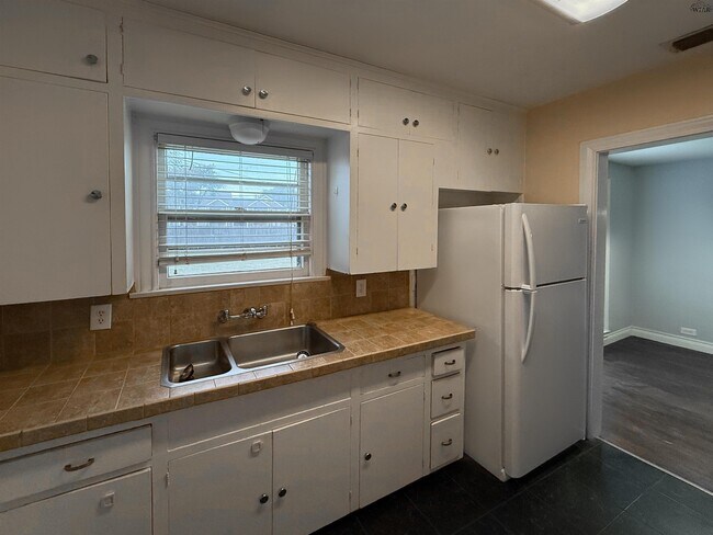 Photo - 2214 Piedmont Pl