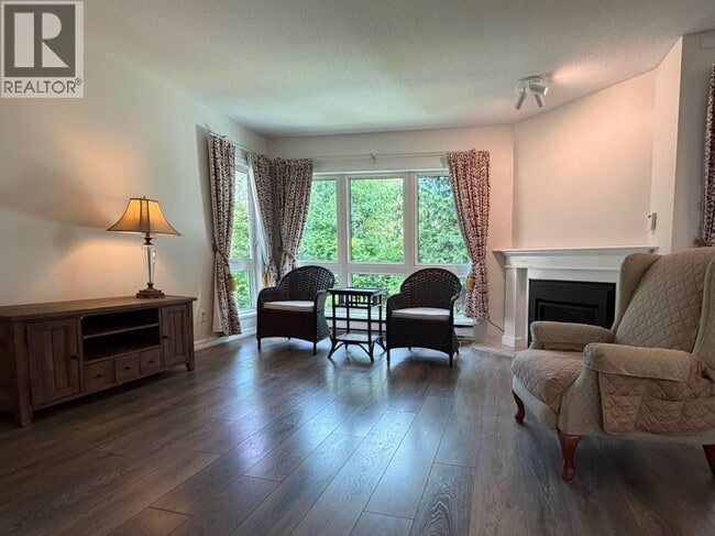 Photo - 2970 Linwood St Unit 402