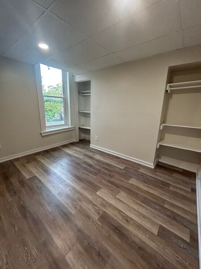 305 23rd St Unit Second Floor