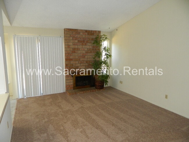 Photo - Spacious 4bd/2ba Foothill Farms Home with 3 Car Garage