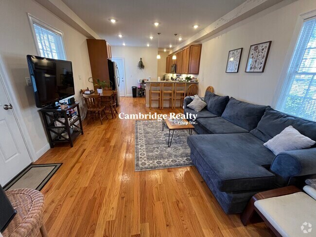 Building Photo - 14 Flint St Unit 1T Rental
