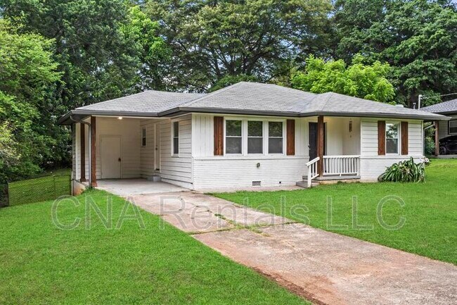 Photo - 629 Dunton Cir SE