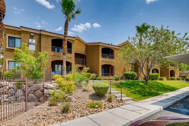 Photo - 950 Seven Hills Dr