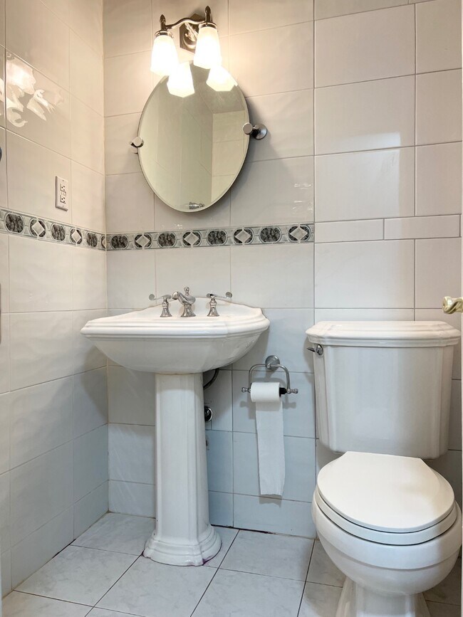 Photo - 486 Leverett Ave