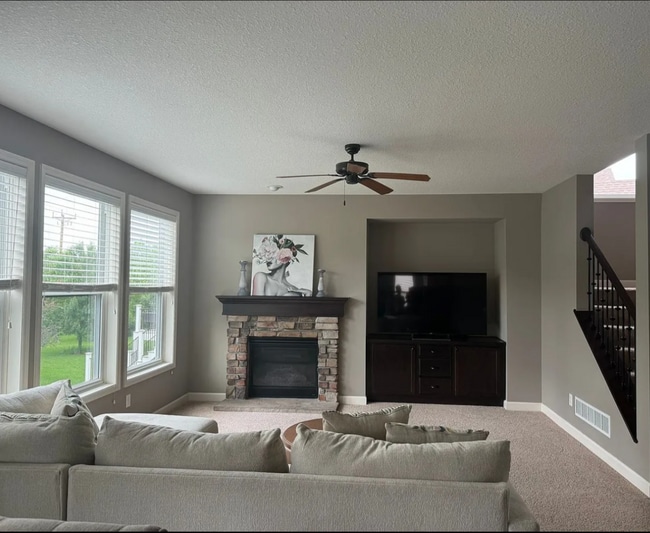 Photo - 3389 Ridgestone Way