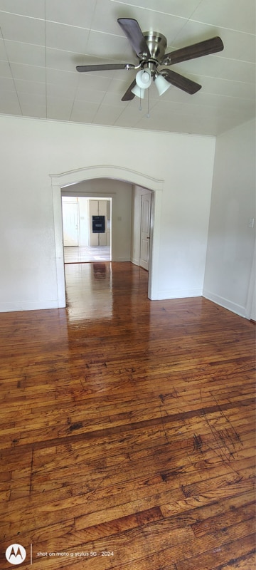 Photo - 4863 Douglas Ave