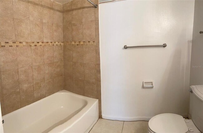 Photo - 925 W Oak Ridge Rd Unidad 925C